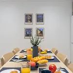 Gogh, Confort Y Diseno En El Centro De شقة