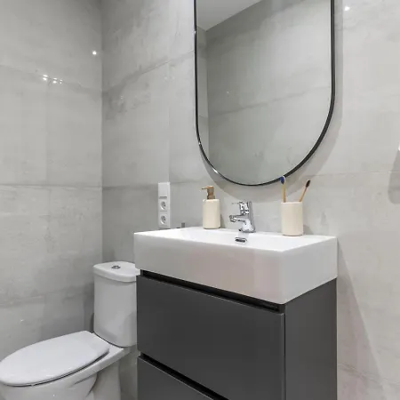 Daire Gogh, Confort Y Diseno En El Centro De Gijón