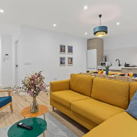 Gogh, Confort Y Diseno En El Centro De Daire *