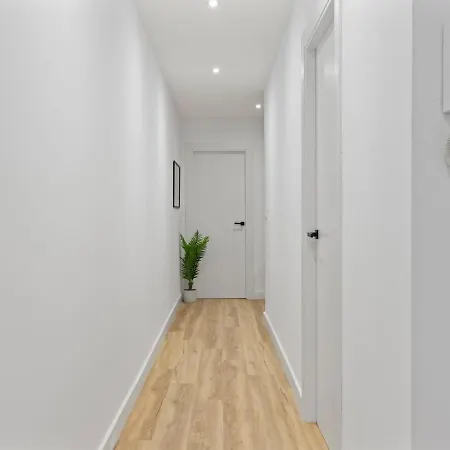 Gogh, Confort Y Diseno En El Centro De Daire Gijón