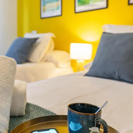 Gogh, Confort Y Diseno En El Centro De *