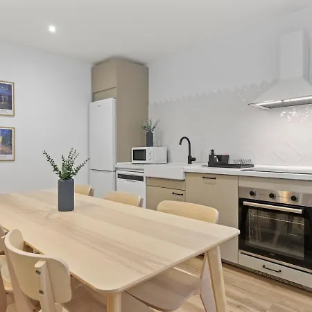 Gogh, Confort Y Diseno En El Centro De * Gijón