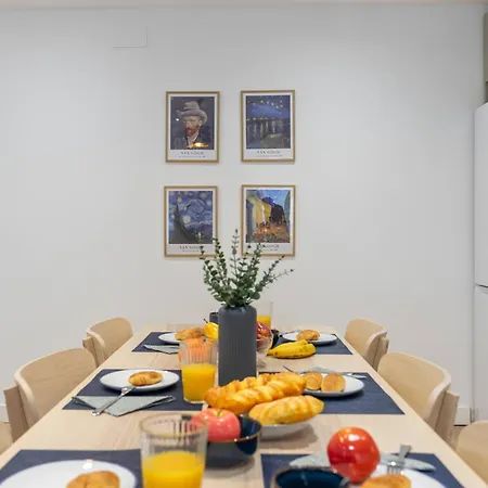 Gogh, Confort Y Diseno En El Centro De דירה
